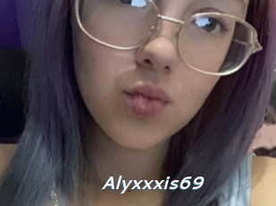 Alyxxxis69