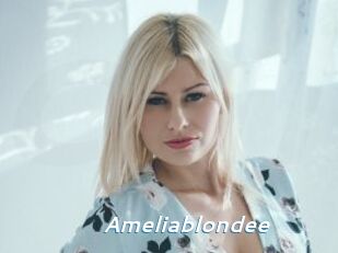 Ameliablondee