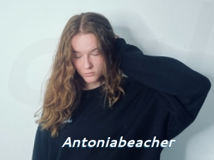 Antoniabeacher