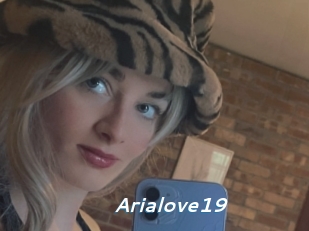 arialove19 Camgirls Live