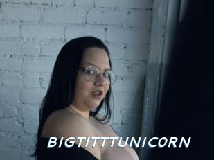 BIGTITTTUNIC0RN