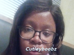 Cutieyboobz