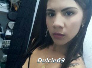 Dulcie_69