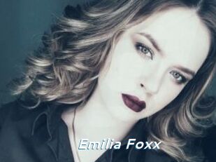 Emilia_Foxx