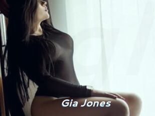 Gia_Jones