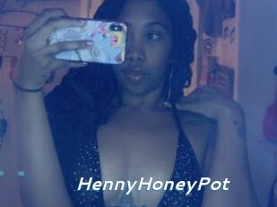 HennyHoneyPot