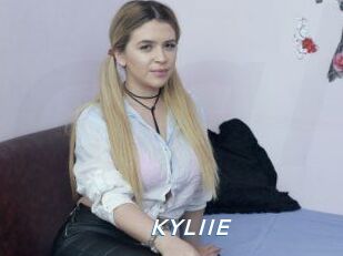 KYLIIE_