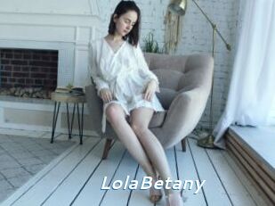 LolaBetany