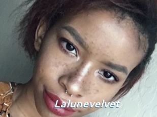 Lalunevelvet