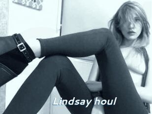 Lindsay_houl