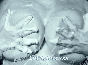 Lottielovexxx
