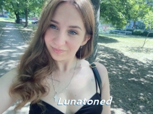 Lunatoned