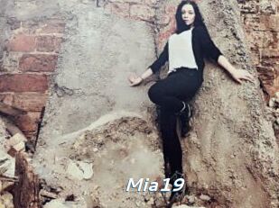 Mia19