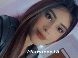 MiaFoxxx18