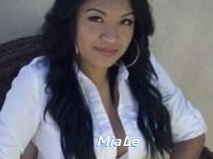 Mia_Le