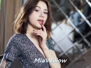 MiaWillow