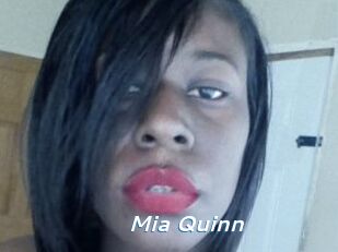 Mia_Quinn