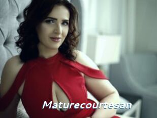 Maturecourtesan