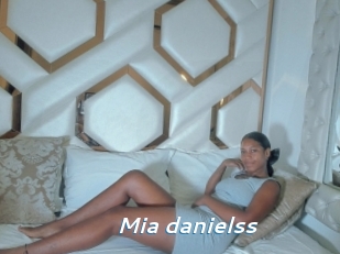Mia_danielss