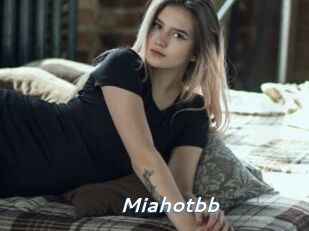 Miahotbb