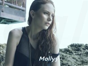 Mollyy
