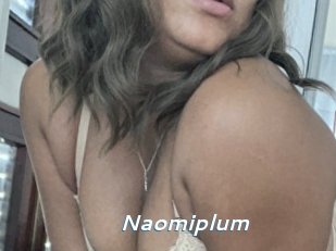 Naomiplum