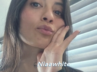 Niaawhite