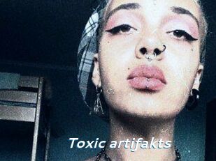 Toxic_artifakts