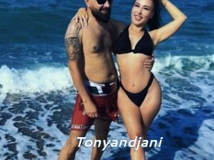 tonyandjani Camgirls Live