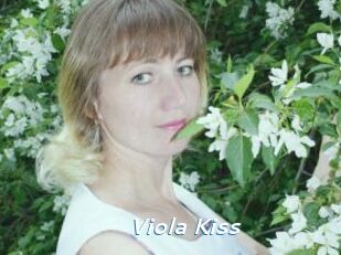 Viola_Kiss_