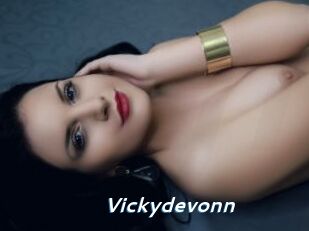 Vickydevonn