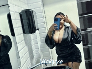 Vickyye
