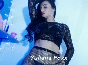 Yuliana_Foxx